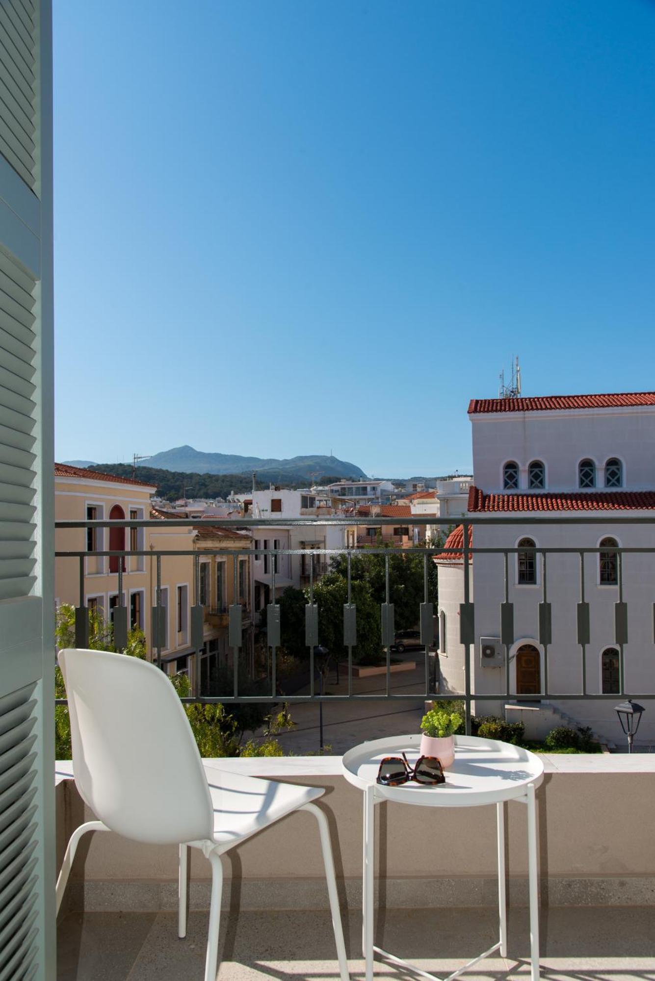 The Met Suite 3, Elegant Stay Centrally In Rethymno! المظهر الخارجي الصورة